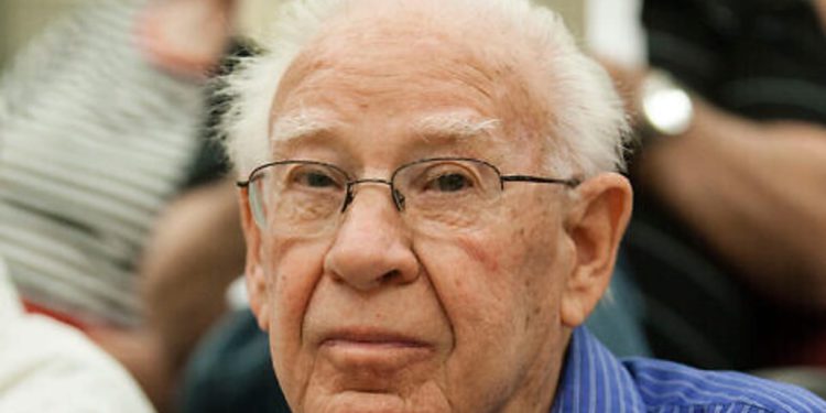 El ex ministro de Educación Aharon Yadlin fallece a los 96 años