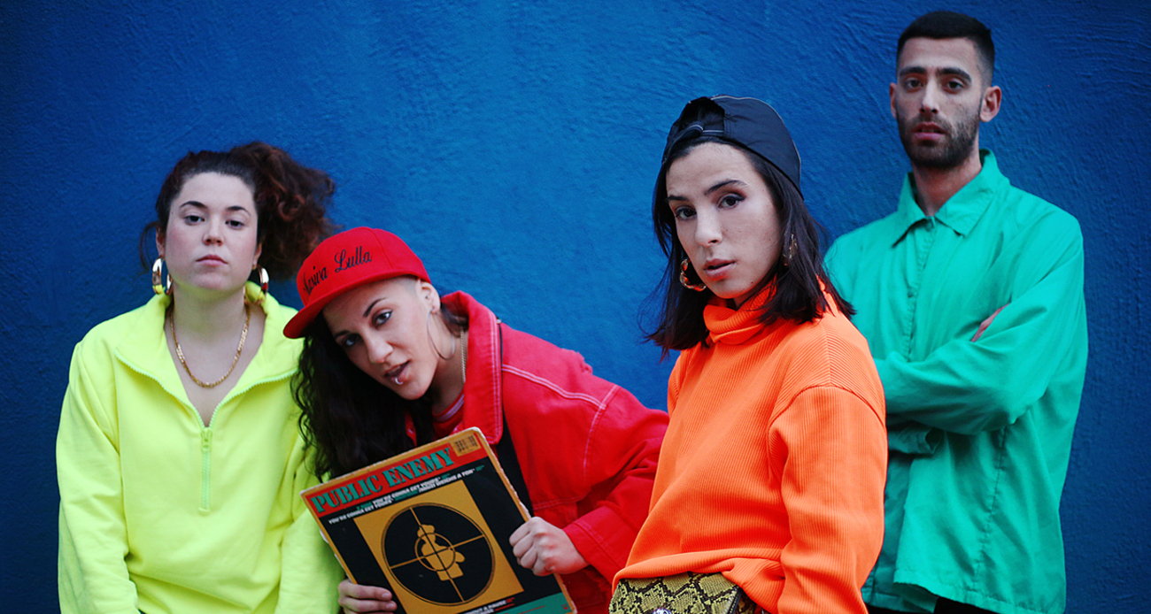 Banda española vandaliza la bandera israelí en un festival de música y ...