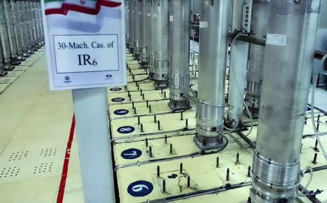 Irán comienza a enriquecer uranio con máquinas avanzadas IR-6 en Natanz