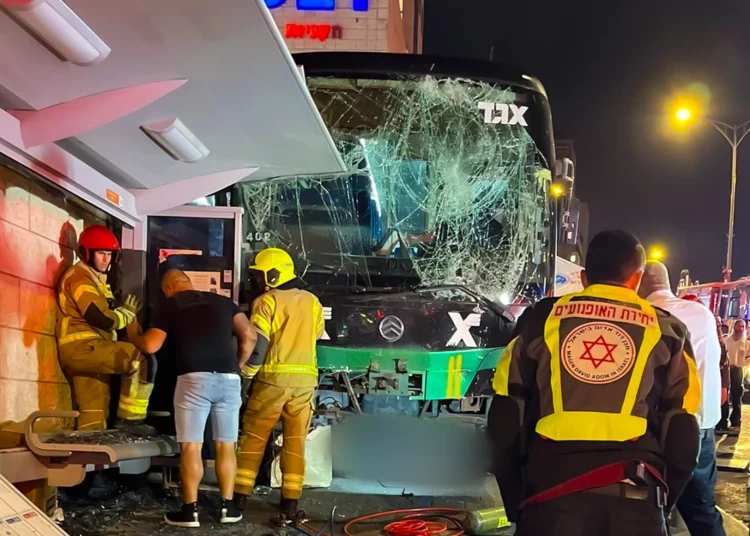 Tragedia en Jerusalén: Autobús se despista y mata a dos niños y un adulto