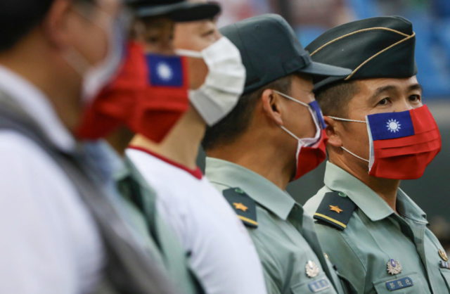 Taiwán promete contraatacar si las fuerzas de China entran en su territorio
