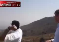 Ministros libaneses lanzan piedras contra territorio israelí durante una gira por la frontera