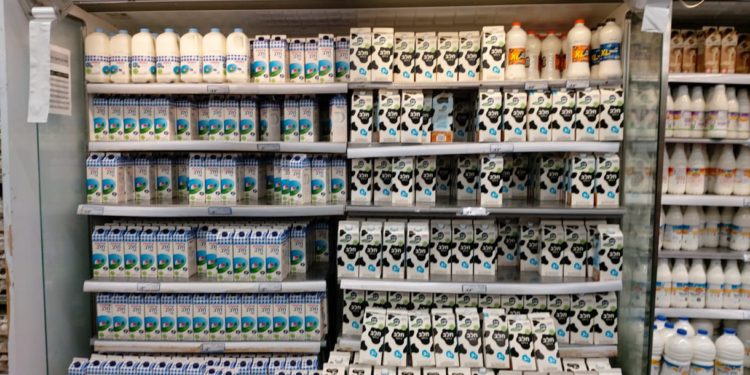 Los precios de los productos lácteos en Israel subirán un 4,9%