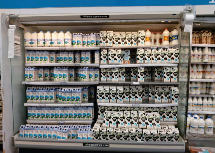 Los precios de los productos lácteos en Israel subirán un 4,9%