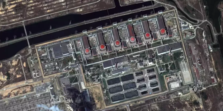 Nuevos bombardeos cerca de la central nuclear ucraniana controlada por Rusia