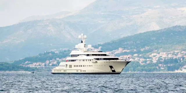 Oligarcas rusos evitan las sanciones internacionales en Turquía