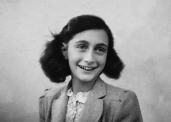 La memoria de Ana Frank está siendo atacada