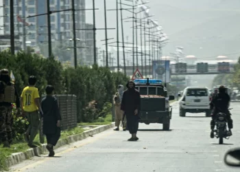 Dos funcionarios de la embajada rusa mueren en explosión en Kabul