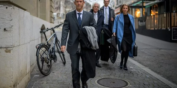 La fiscalía suiza pide prisión para el magnate israelí condenado por corrupción