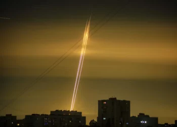 Rusia bombardea la ciudad ucraniana de Kharkiv y el puerto de Mykolaiv