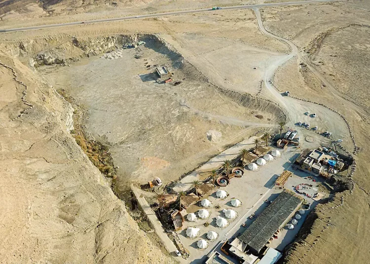 El consejo del desierto quiere construir un anfiteatro en el Cráter Ramón