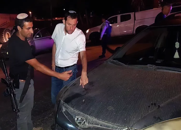 Conductor israelí herido por disparos cerca de ciudad palestina
