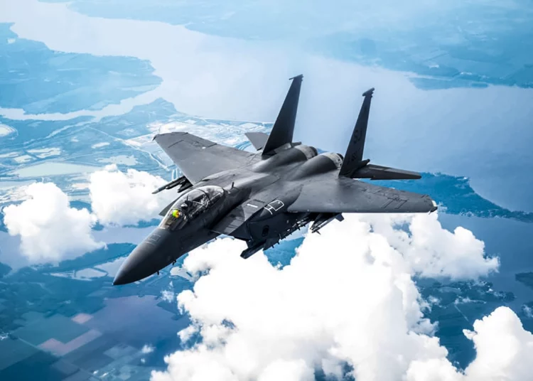 43 cazas F-15E de la USAF recibirán mejoras de guerra electrónica