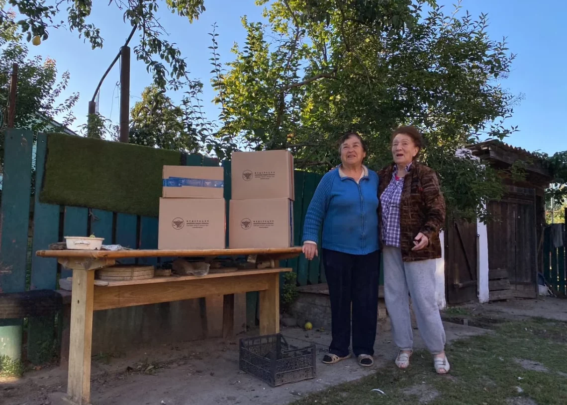 Un grupo judío distribuye suministros en las ciudades devastadas de Ucrania