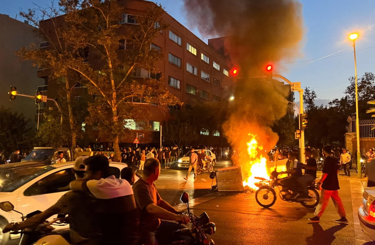Al menos 50 muertos en Irán por la represión del régimen a las protestas en el país