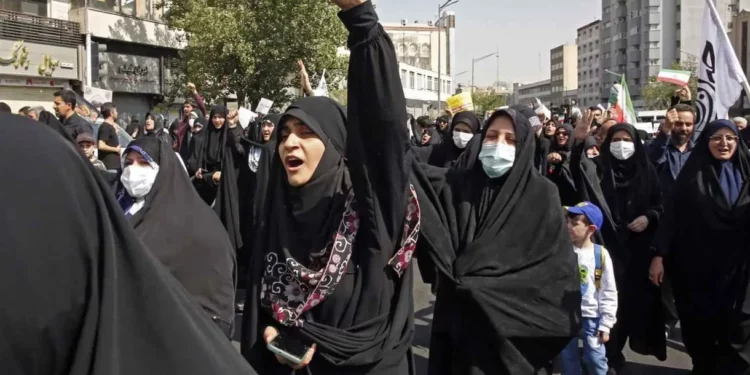 ¿Hasta cuándo permitirá Occidente que Irán utilice el hiyab para reprimir mujeres?