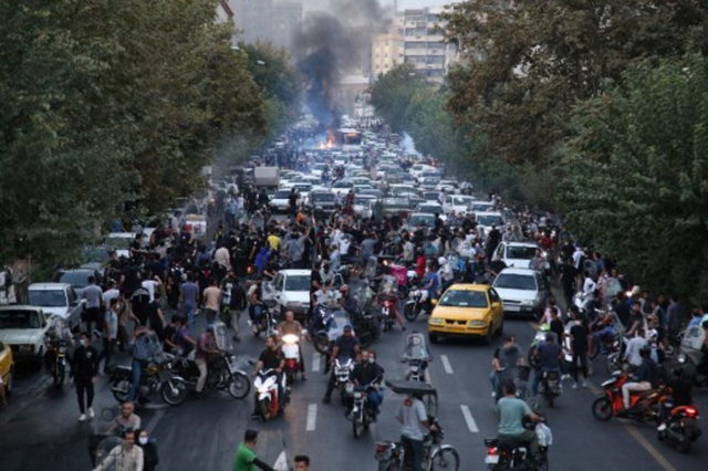 Protestas en Irán: La televisión estatal indica al menos 26 muertos 