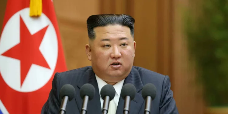 Kim Jong-Un dice que nunca renunciará a las armas nucleares