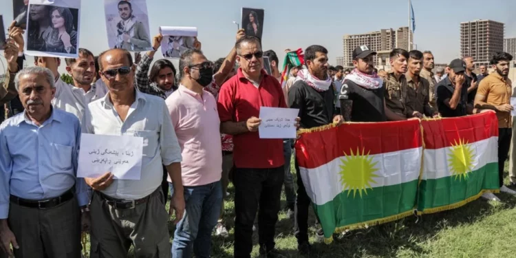 Kurdos apoyan las protestas en Irán y niegan haber organizado los disturbios