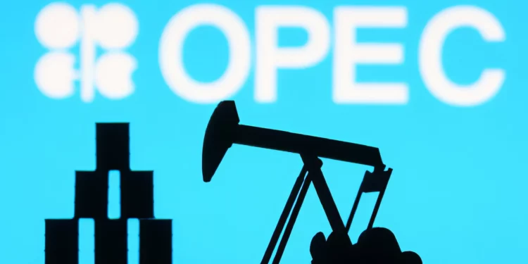 Rusia propondría un importante recorte de la producción en la próxima reunión de la OPEP+