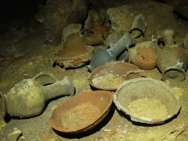 Hallan cueva funeraria de la época de Ramsés II en Israel