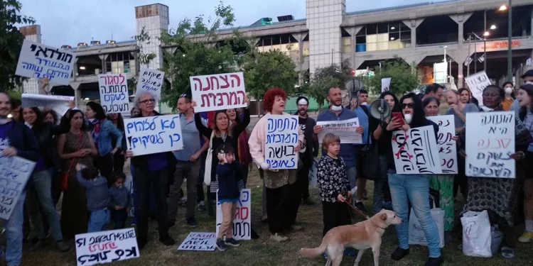 La estación de autobuses de Tel Aviv ha sido declarada foco de contaminación