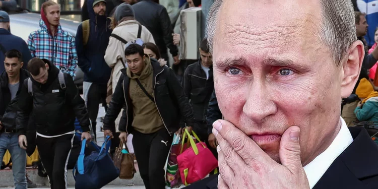 Los rusos corren y se esconden de los reclutadores de Putin