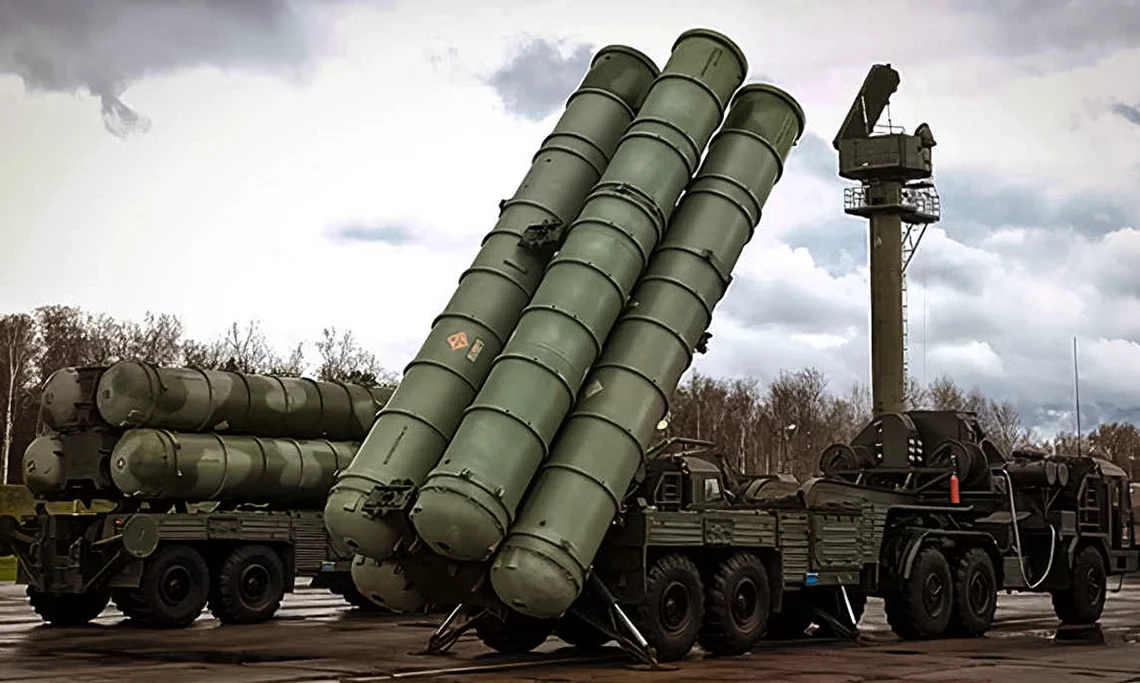 Ucrania asegura haber destruido dos sistemas S-400 de Rusia