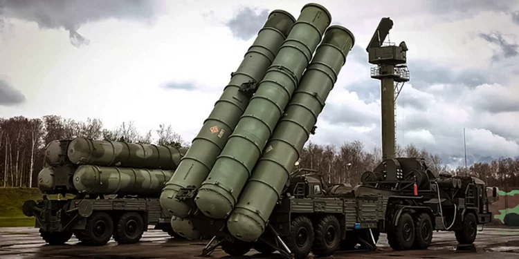 Ucrania asegura haber destruido dos sistemas S-400 de Rusia