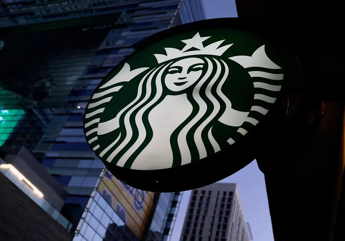 Starbucks nombra al jefe saliente de Reckitt Benckiser como nuevo CEO