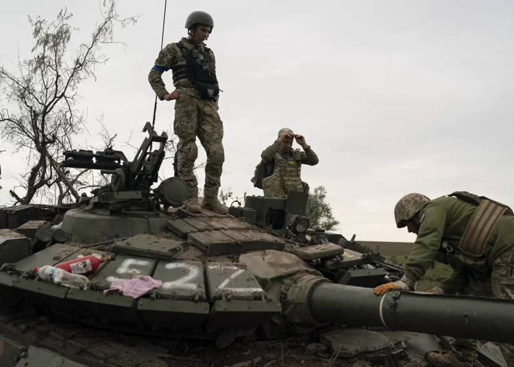 Ucrania utiliza los tanques rusos capturados para apuntalar la contraofensiva
