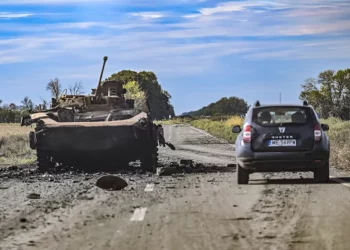 Las tropas de Putin se retiran de la zona de Kharkiv