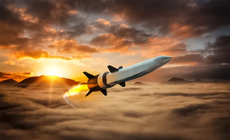 Raytheon vence a Lockheed y Boeing en la carrera por desarrollar misiles hipersónicos