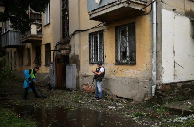Ucrania dice que Rusia ataca el centro de la ciudad de Kharkiv por venganza