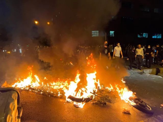 ¿Qué tienen de diferente las recientes protestas en Irán?