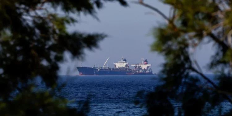 Irán liberará a la tripulación de dos petroleros griegos incautados