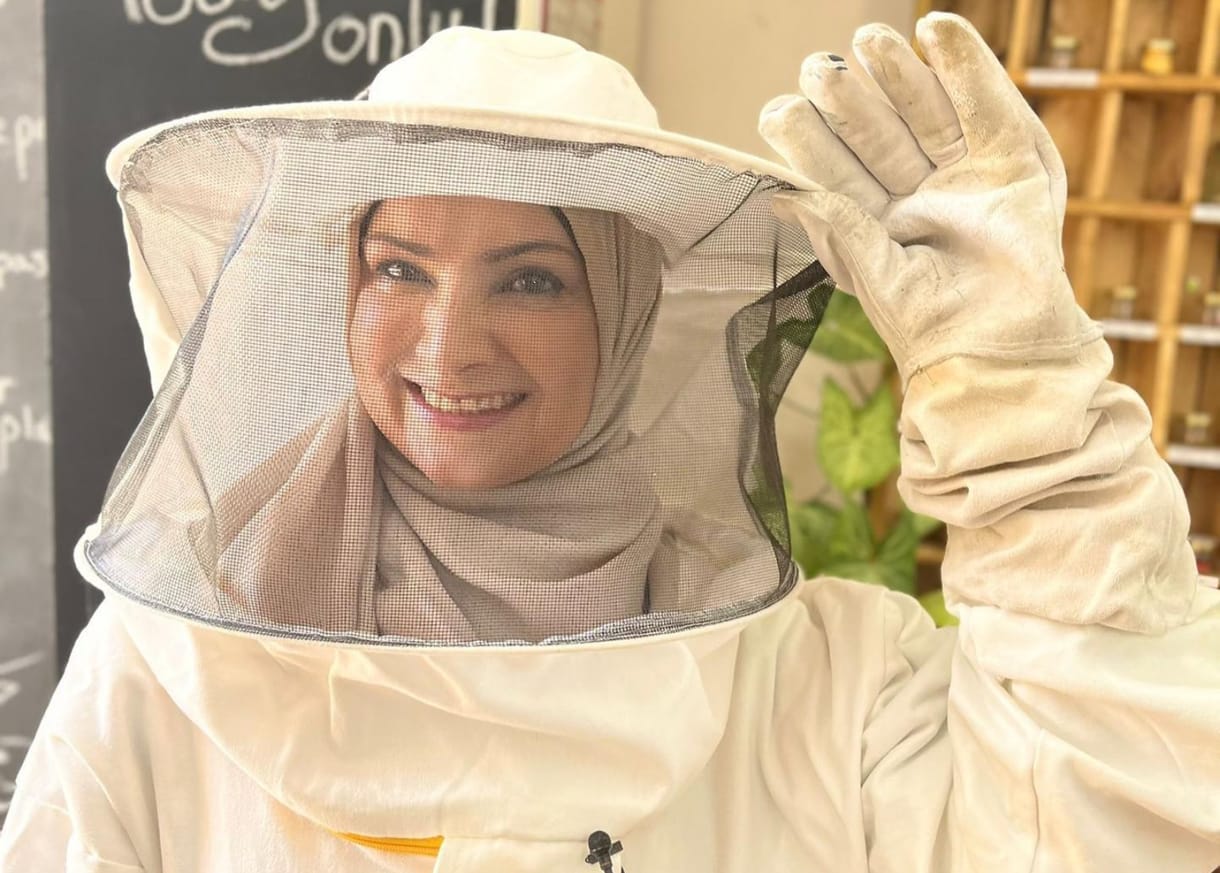 Apicultores de Jerusalén transforman tejados en desuso en espacios para el cultivo de abejas