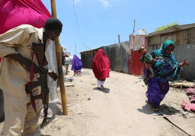 Atentado suicida en Somalia: un soldado muerto y seis heridos