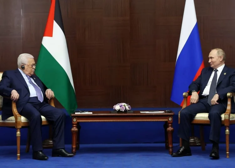 Abbas se reúne con Putin y dice que los palestinos “no confían en Estados Unidos”