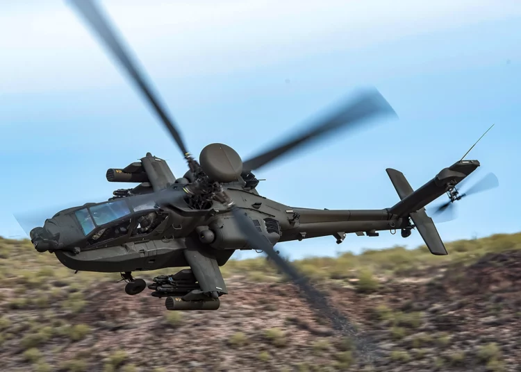 Boeing entrega el primer AH-64E Apache actualizado a Holanda