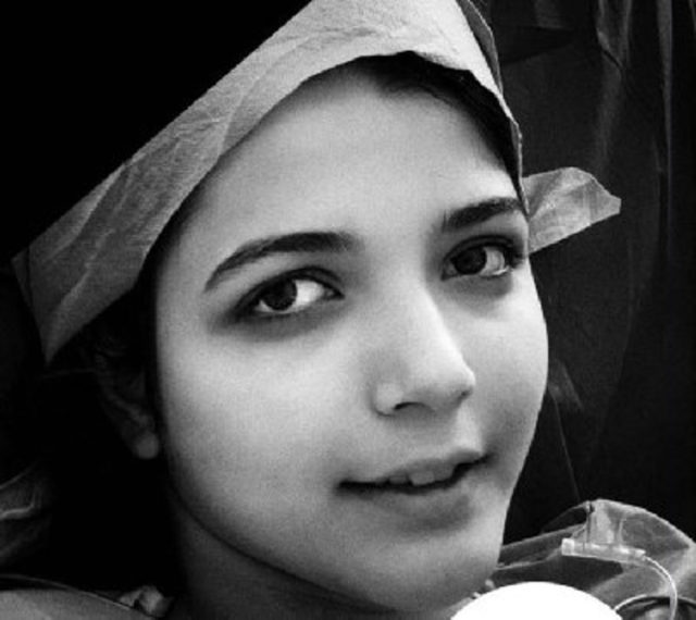 Joven iraní asesinada por las fuerzas del régimen tras negarse a cantar himno pro Jamenei