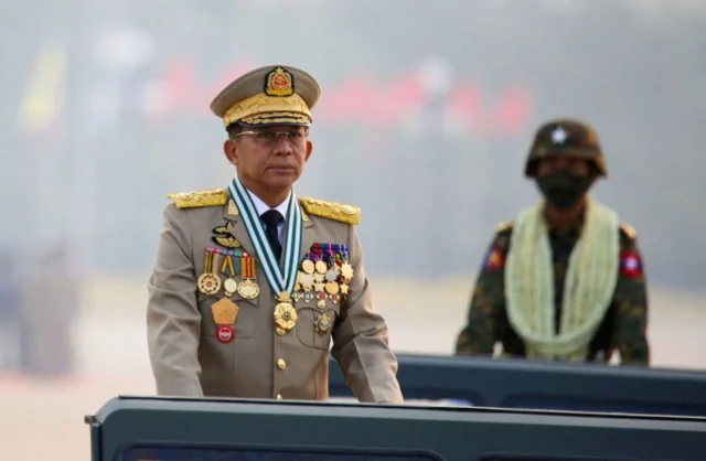 Al menos 50 en un ataque aéreo en Myanmar durante un concierto