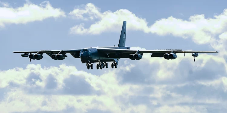 Los B-52 con capacidad nuclear tendrán una base regular en Australia