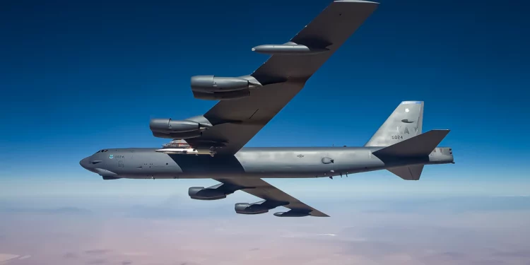 La Fuerza Aérea de EE. UU. desplegará bombarderos B-52 con capacidad nuclear en Australia, en medio de las crecientes tensiones con China