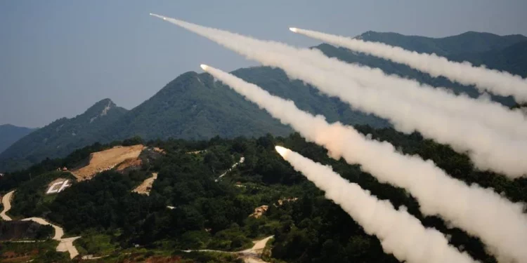 Polonia comprará cientos de lanzadores de cohetes múltiples Chunmoo coreanos