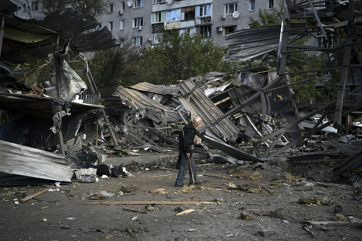Rusia lanza un segundo día de ataques contra ciudades ucranianas