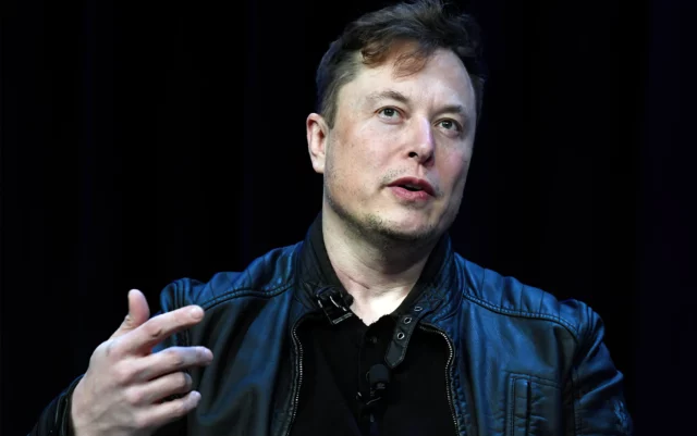 Musk decide mantener la financiación de Starlink para Ucrania