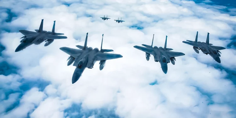 Estados Unidos comenzará a retirar los F-15 de Okinawa en noviembre