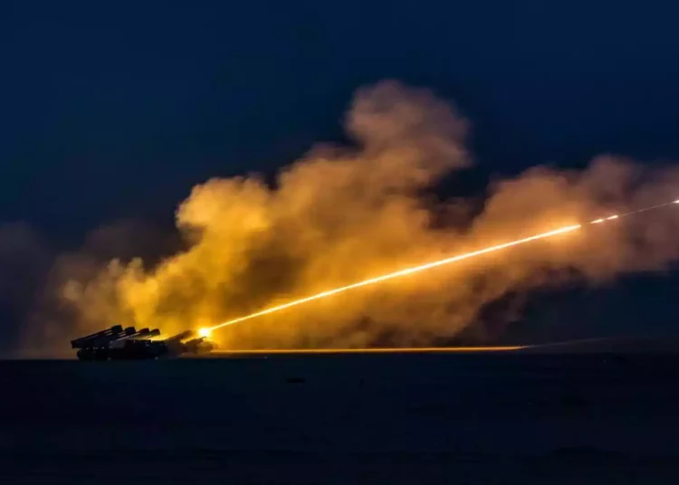Ucrania ataca un puente ruso en Kherson con misiles HIMARS