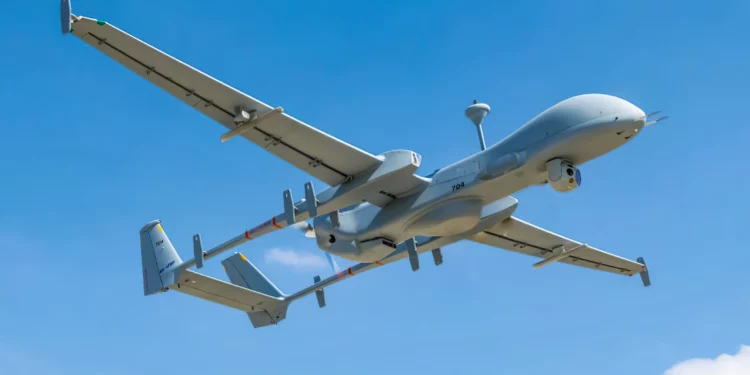 La India negocia con Israel para fabricar localmente drones Heron Mk2